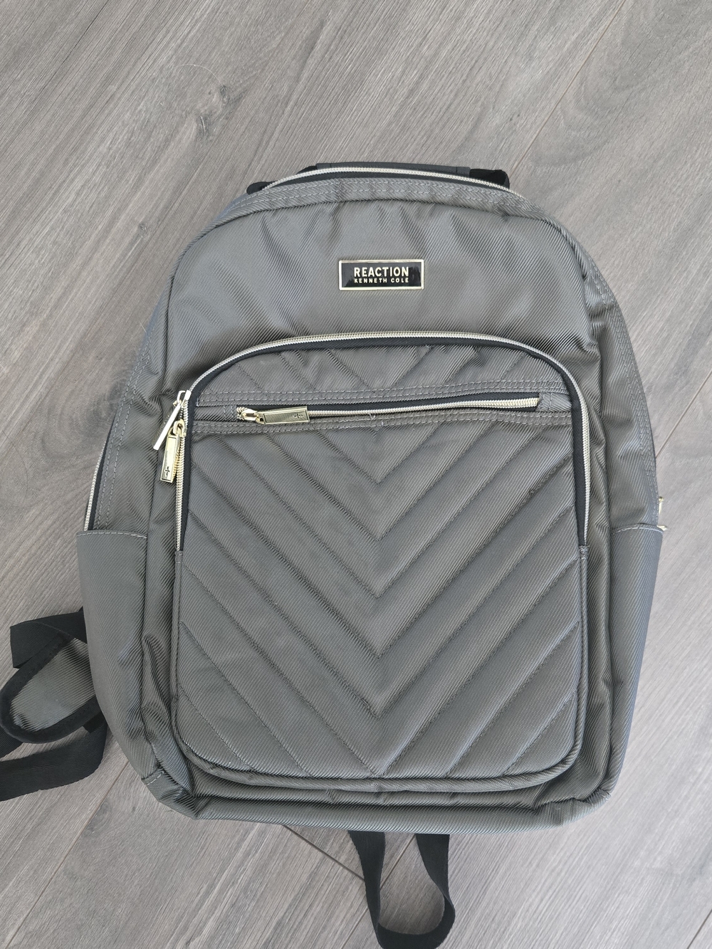 Kenneth Cole Reaction Laptop Backpack Gold Toned Zippers Multiple Pockets Travel